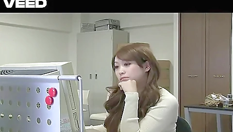 Bad Japanese Girl strikes